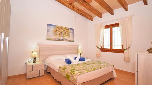 Finca Son Sitges Спальня 1