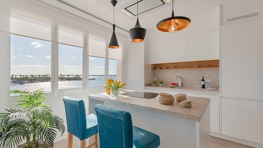 First Line Apartment 3 Cuisine