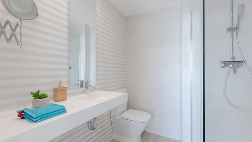 First Line Apartment 3 Autres