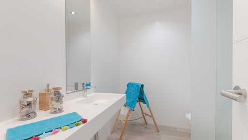 First Line Apartment 3 Chambre 3