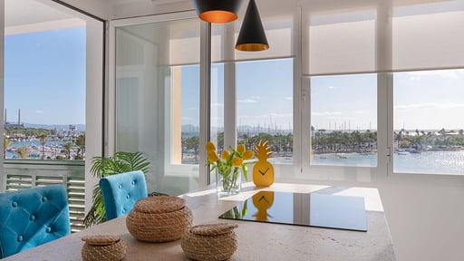 First Line Apartment 3 Cuisine