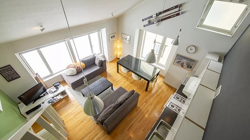 First Tracks Three Bedroom Apartment Kitchen