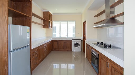 Fisherman Way by the Beach Villa Three Cuisine