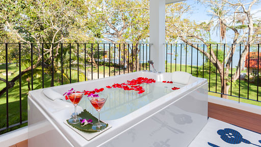 Fisherman Way Penthouse Jacuzzi