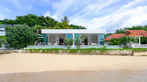 Fisherman Way Signature Beachfront Villa Beach