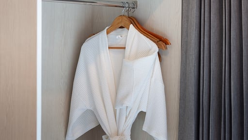 Fisherman Way Signature Beachfront Villa Bedroom 1