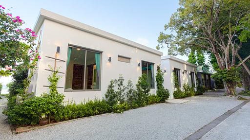 Fisherman Way Signature Beachfront Villa Surroundings