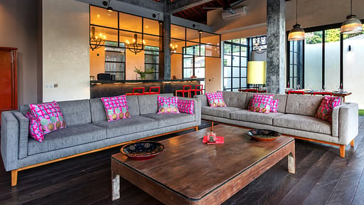Flo House Living room