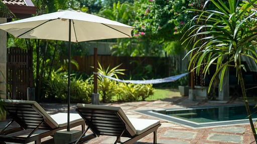 Flow Jungalow Бассейн