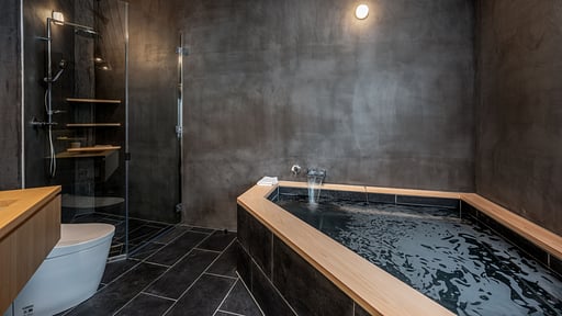 Foxwood House B Bedroom 1