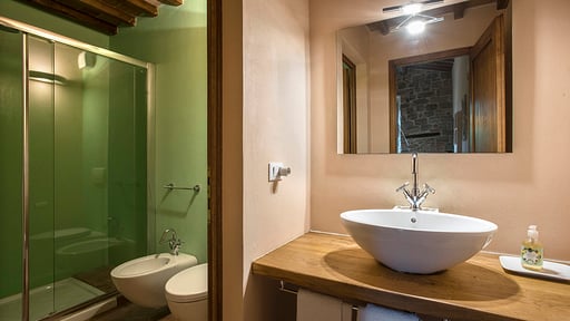 Frantoio Apartment Bedroom 2