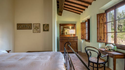 Frantoio Apartment Bedroom 1