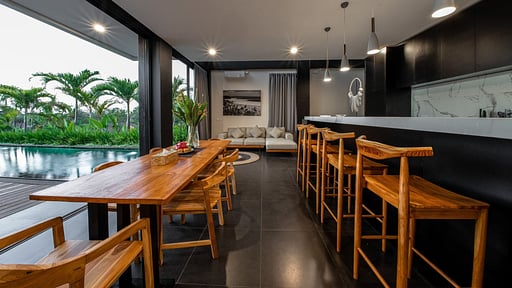 Villa Freya Two Dining area