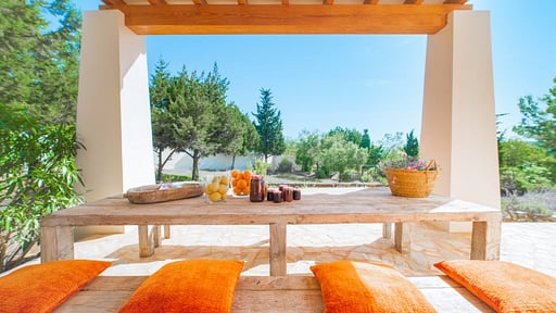 Villa Gabriella Dining area 1