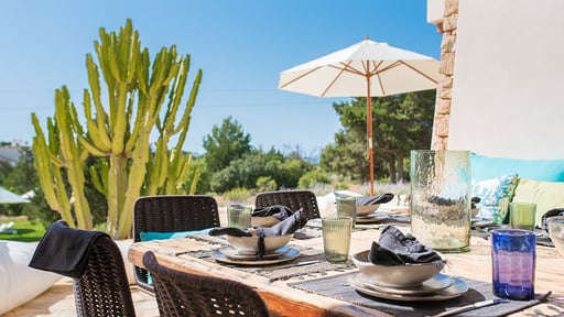Villa Gabriella Dining area 2