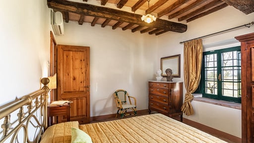 Gardenia Apartment Bedroom 1