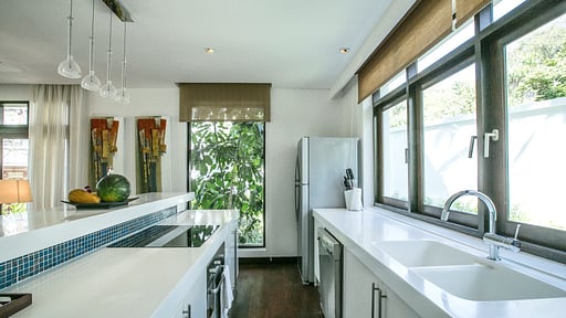 Gardenia Pool Villa Kitchen