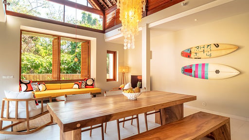 Villa Gardenia Bumbak Dining area