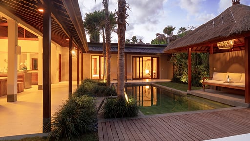 Villa Gardenia Bumbak Swimming pool