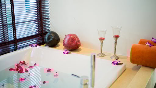 Kata Gardens 6C Bedroom 1