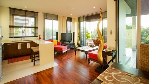 Kata Gardens 6C Living room