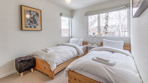 Gensei Chalet Bedroom 6