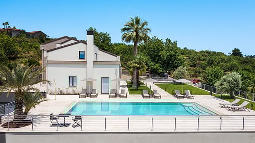 Gianos Villa Schwimmbad