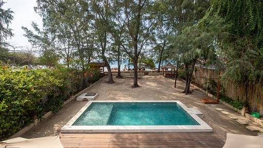 Gili Beach Resort Villa Dua Swimming pool