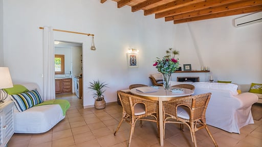 Rostolla Dining area