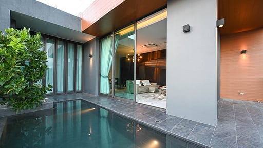 Villa Pearl Swimming pool