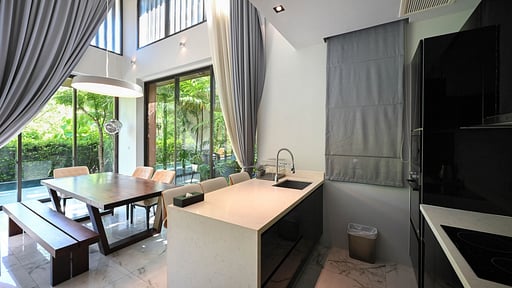 Villa Pearl Kitchen 1