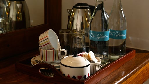 Glasshouse Kandy Villa personeel