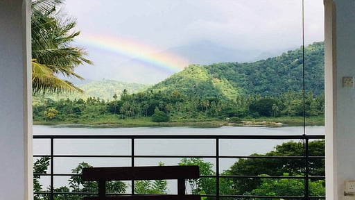 Glasshouse Kandy Terraza/balcón