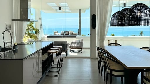 Golden Lotus Villas - The Tranquil Dining area