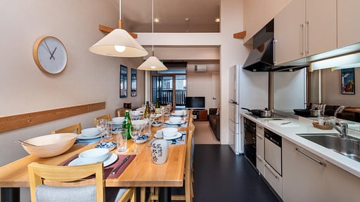 Gondola Chalet 4 Dining area