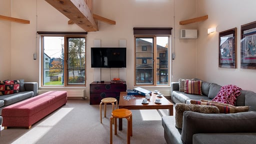 Gondola Chalet 4 Living room