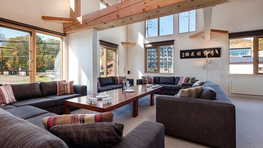 Gondola Chalet 5 Living room 1