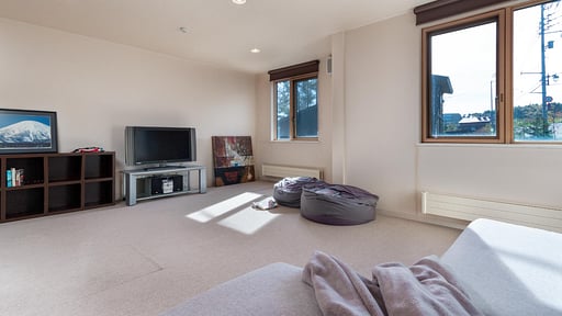 Gondola Chalet 5 Living room 3