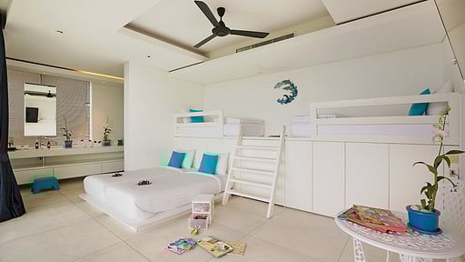 Grand Blue View Estate Bedroom 5