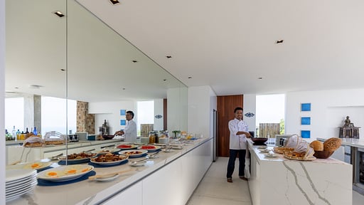 Grand Blue View Estate Kitchen