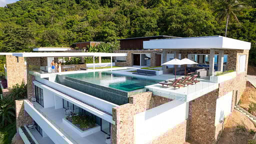 Grand Blue View Estate Drone pictures