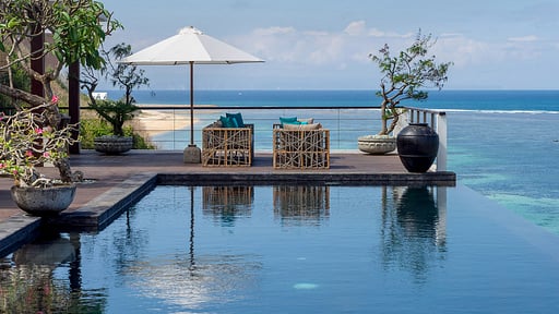 Grand Cliff Nusa Dua Swimming pool