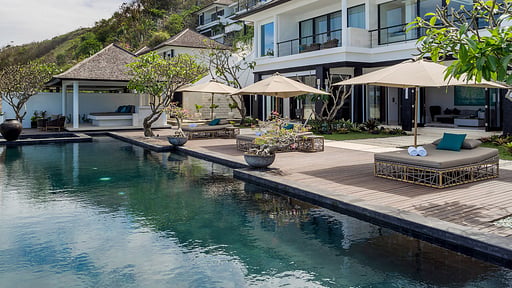 Grand Cliff Nusa Dua Swimming pool