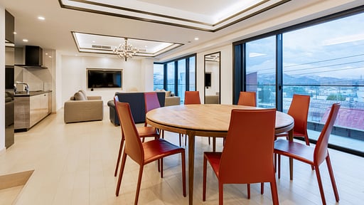 Grand Phenix Hakuba Penthouse Dining area