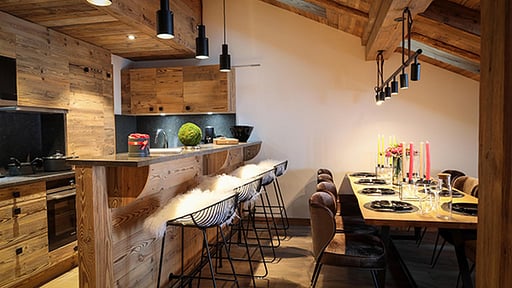 Grandes Bosses 702 Kitchen