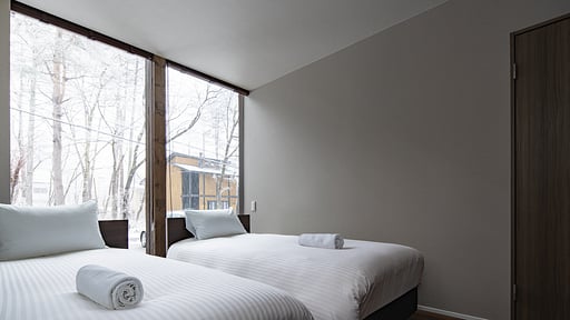 Gravity Chalet Bedroom 2