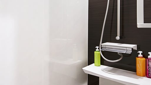 Gravity Chalet Bedroom 1