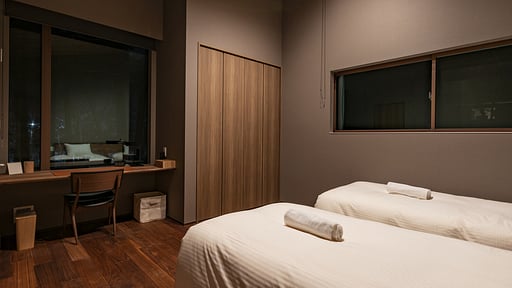 Gravity Chalet Bedroom 1