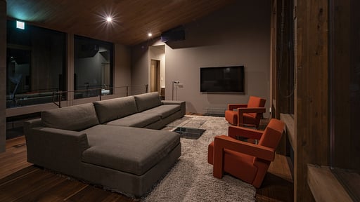 Gravity Chalet Living room