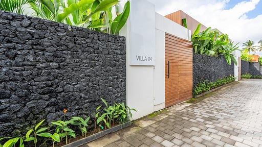 Villa Green Flow Fourteen Others